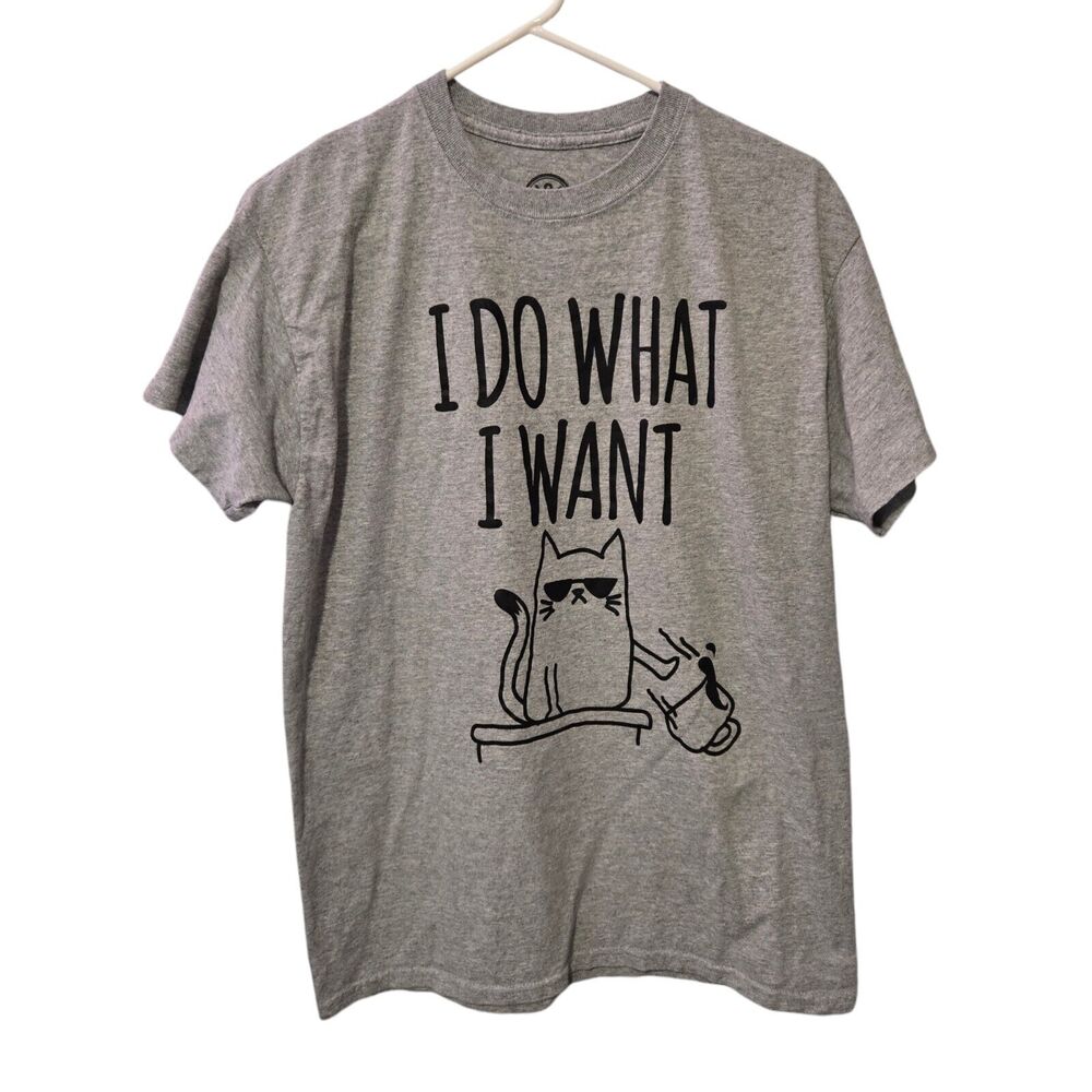 DOM Sassy Cat I Do What I Want Knocking Over Coffee Tshirt Medium‎